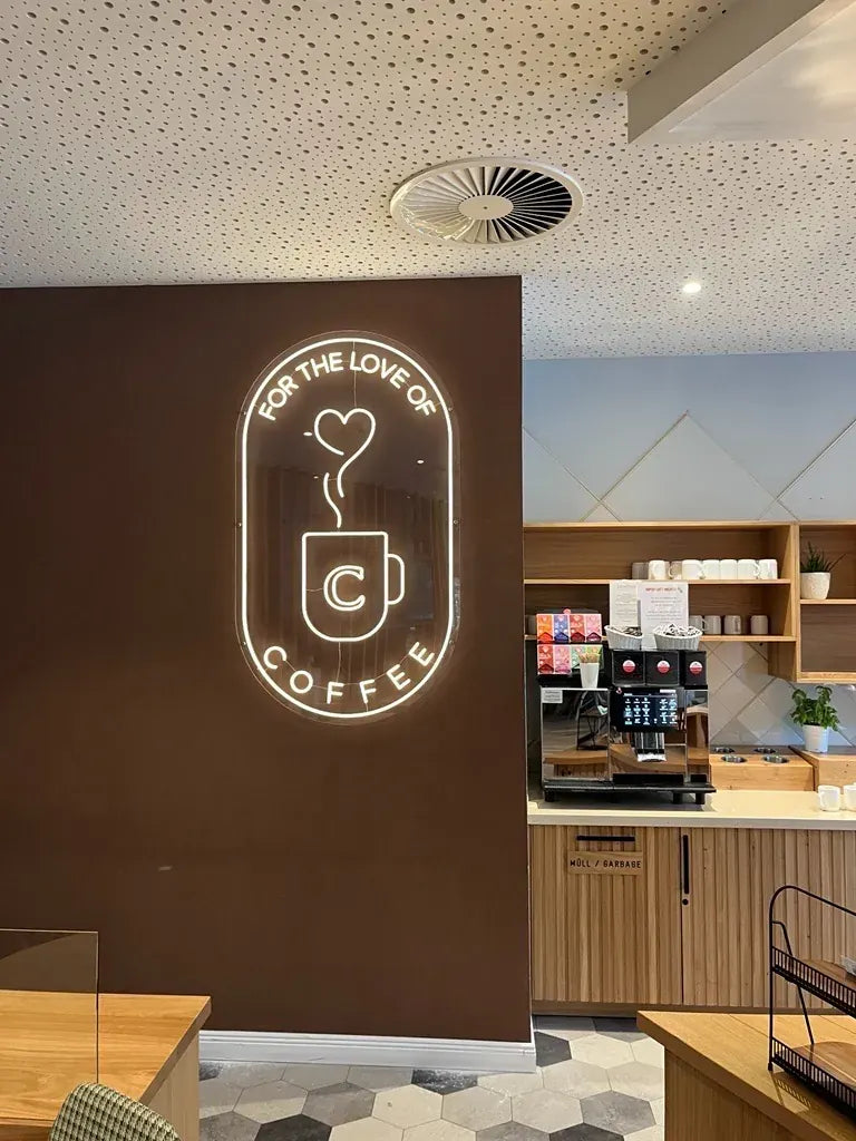 Neonschild Coffee Love für ein Café